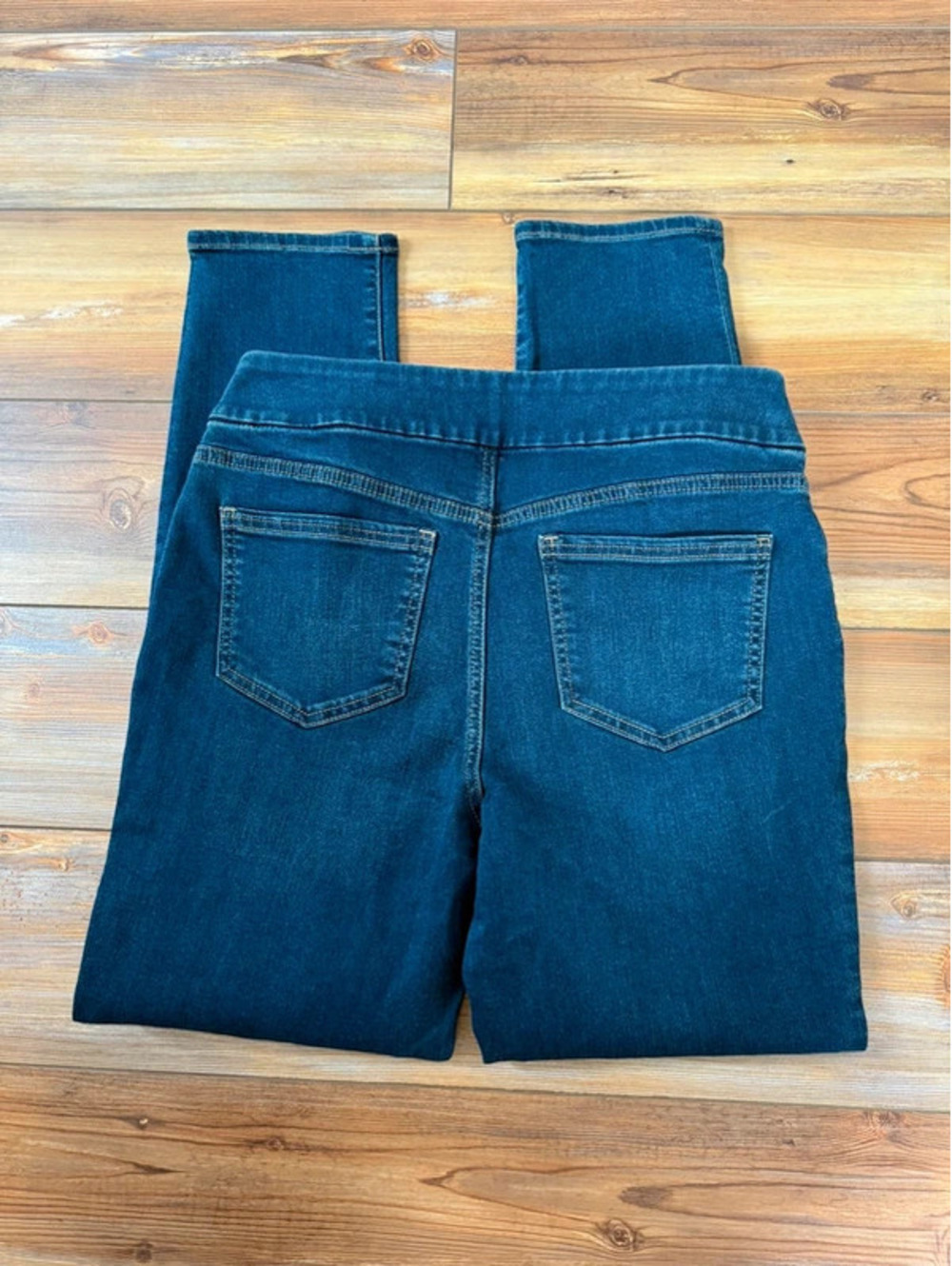 Chicos pull on jeggings size 6 - Picture 2 of 3